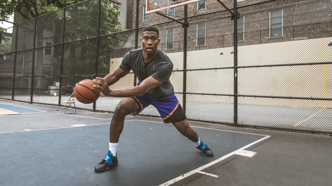 basketball player doing warm-up drills