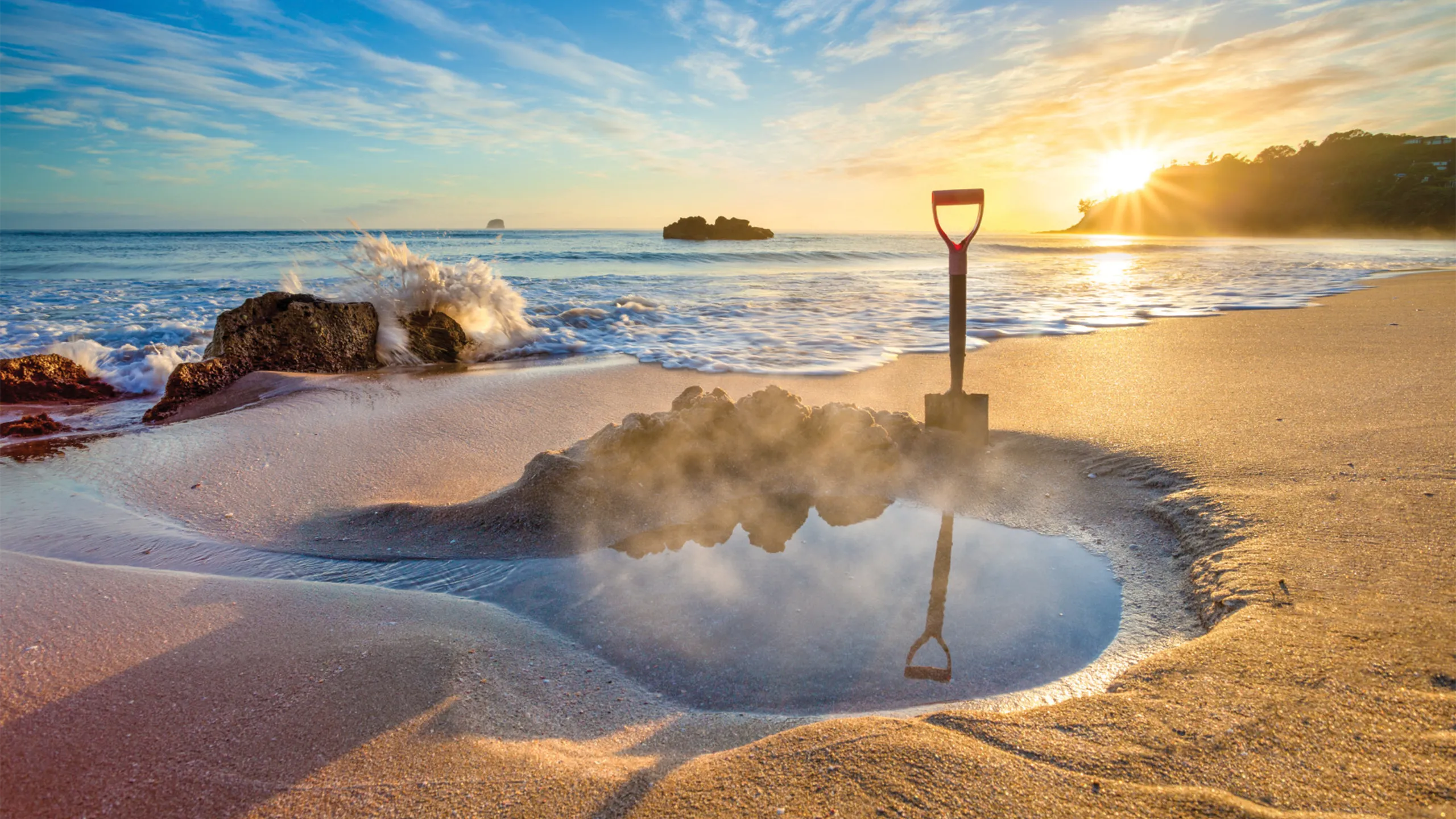 View of sea at Hot water beach in New Zealand