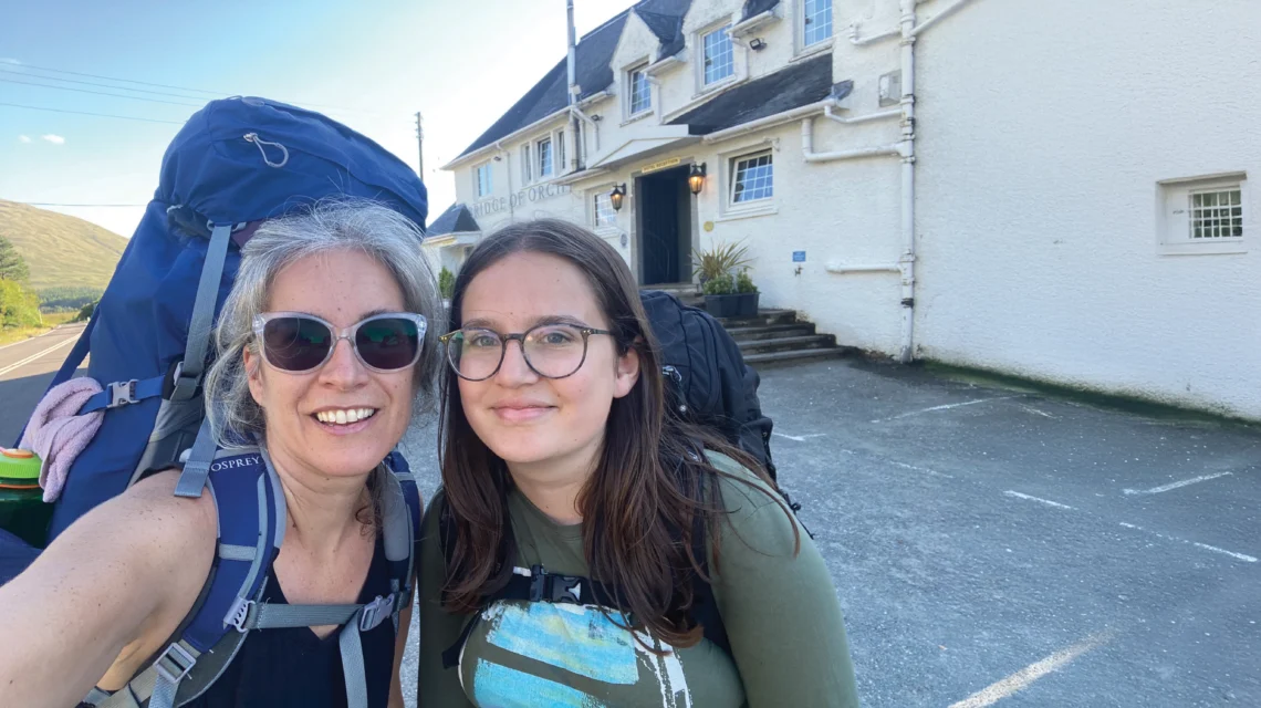 Lonely-Planet-writer-Tasmin-Waby-and-daughter-in-Scotland