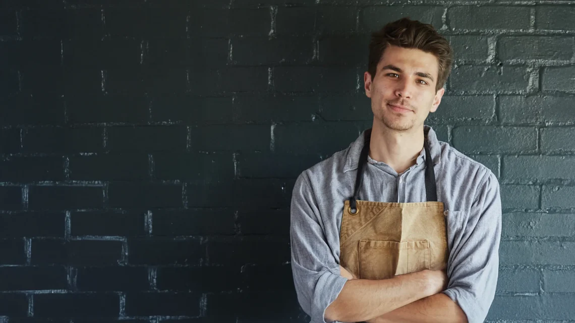 Julius Fiedler cooking plant-based recipes
